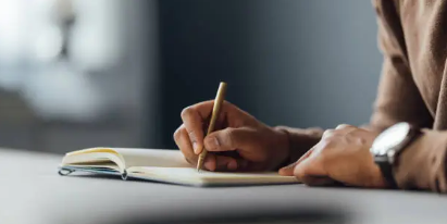 손글씨 쓰기가 마음을 차분하게 만드는 이유