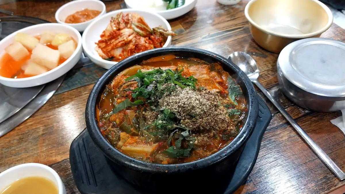 연천-전곡역-맛집-청기와뼈다귀감자탕