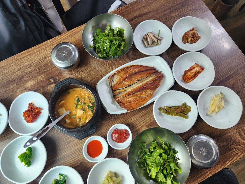 산청식당_고등어와_청국장