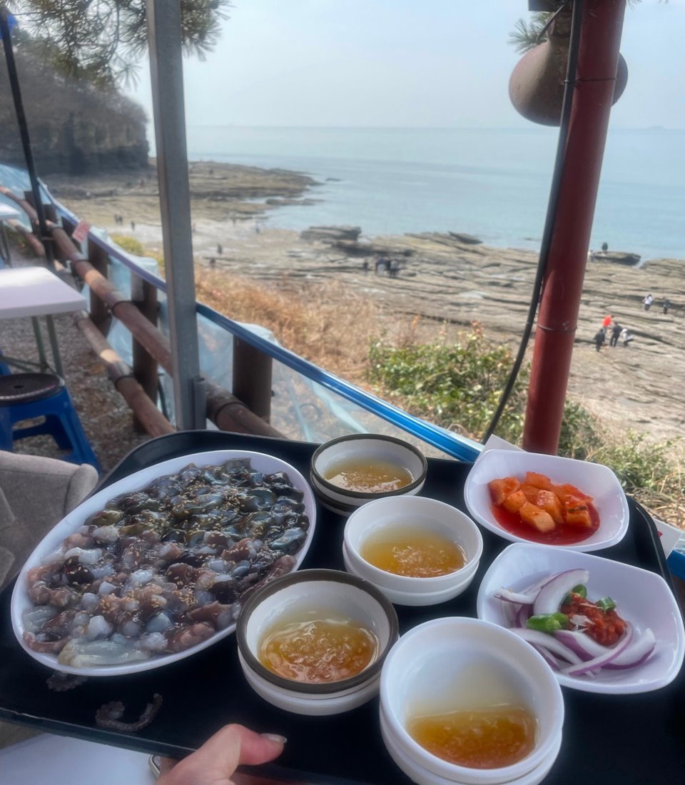 채석강바다길식당