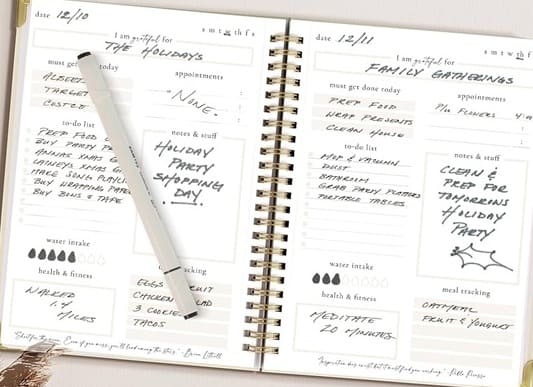 실제 시험장에서 사용한 너덜너덜한 행동 강령 노트