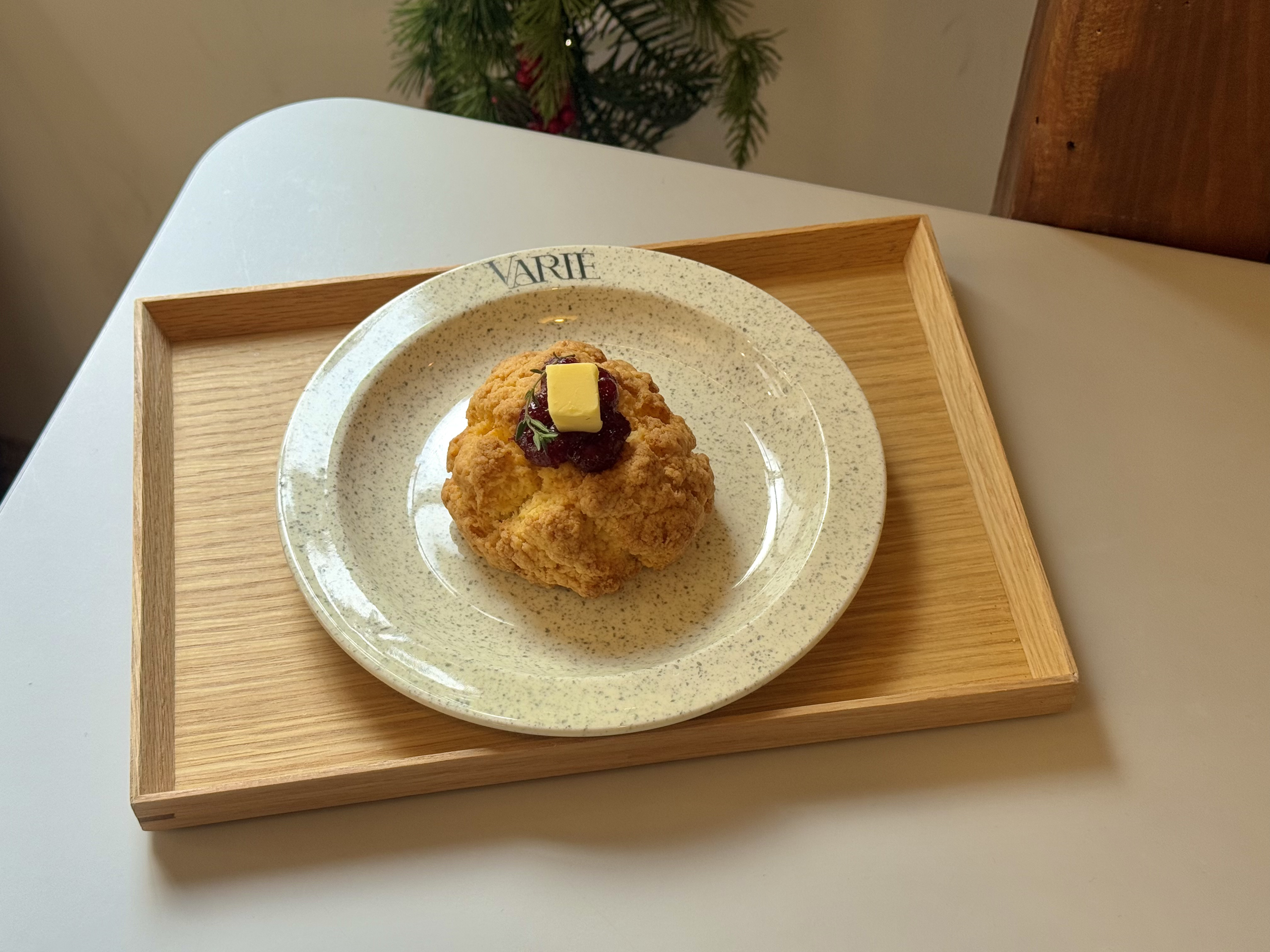 베리에의 라즈베리 앤 버터 스콘