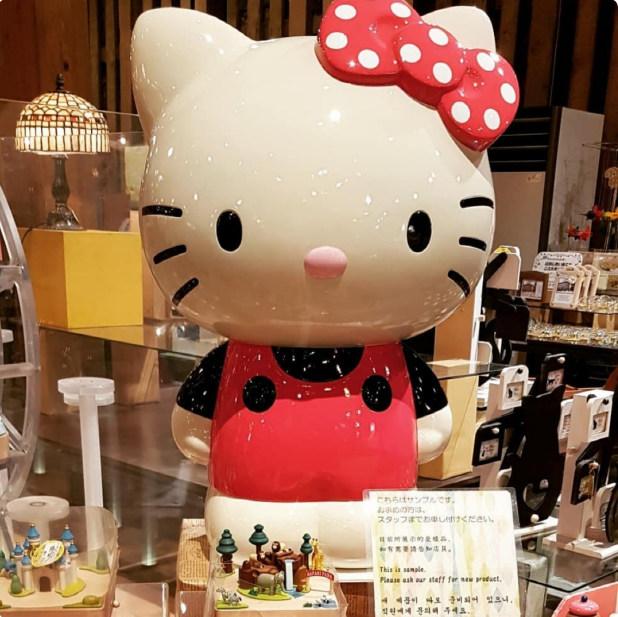 오타루 오르골당 키티 모습