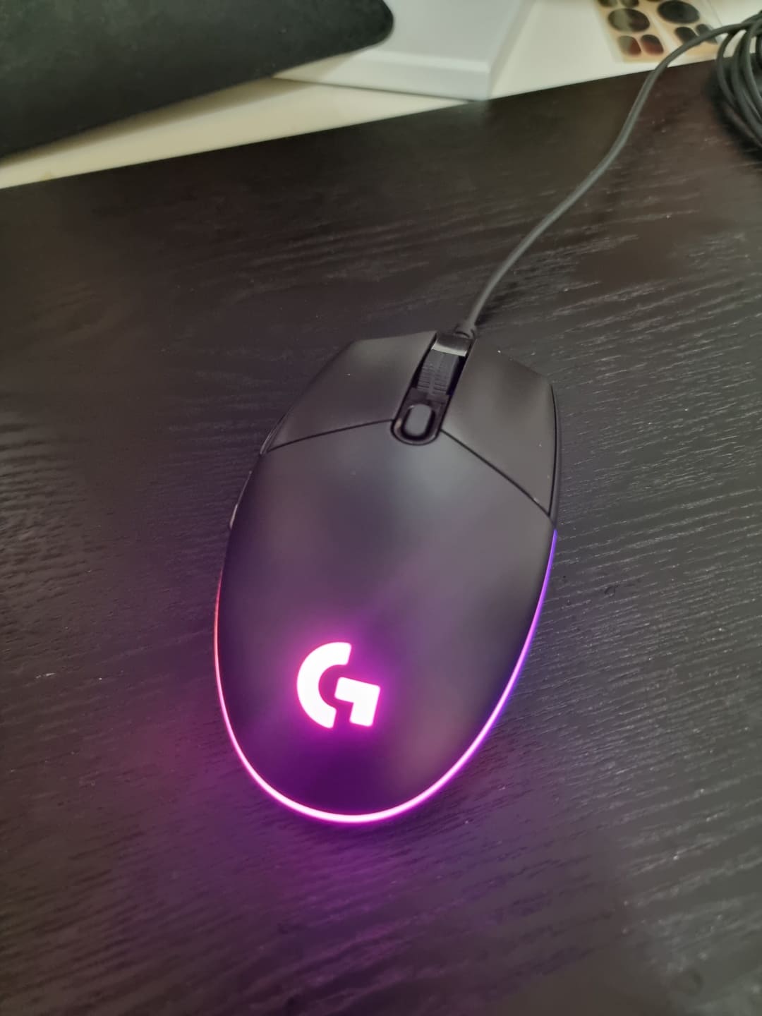 로지텍 G102 제품 사진