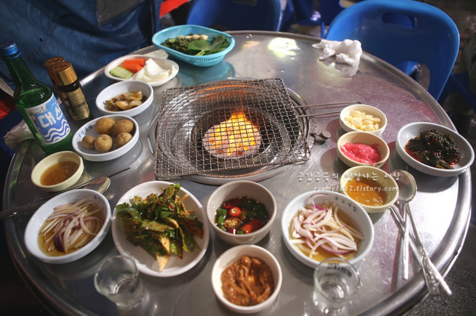 자갈치시장-양곱창-상차림