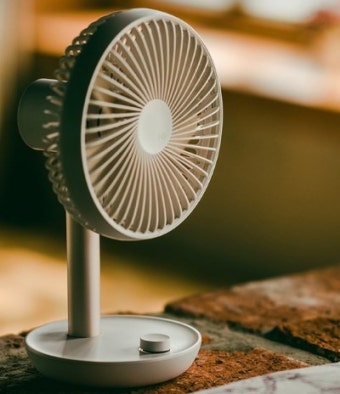 루메나 탁상용 무선 선풍기 청소