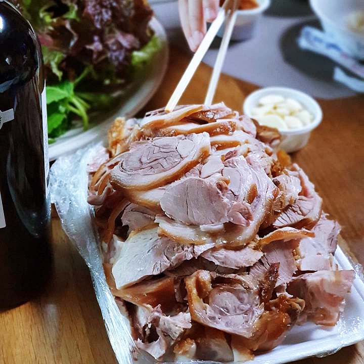 6시내고향 강원 춘천 족발 고향정가게 고향노포 왕족발 매콤 비빔국수 잔치국수 맛집 오늘 방송 추천