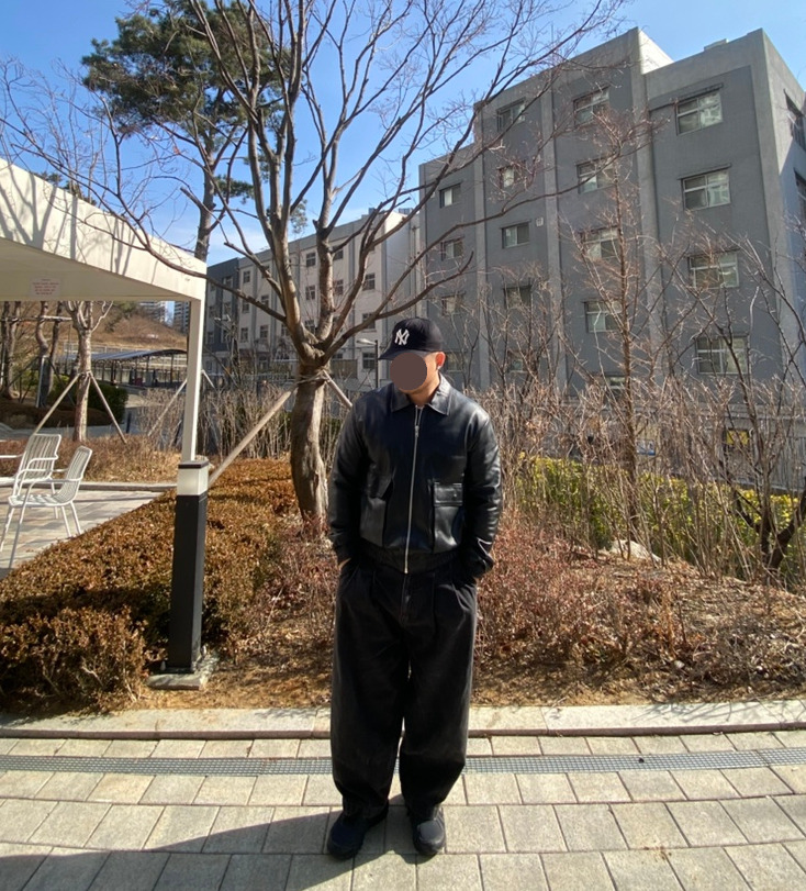데일리룩('26.2.15.)엠엘비 뉴에라 MLB NY Q핏 언스트럭쳐 볼캡, 스페로네 스탠다드 카라 A-2 재킷, 무신사스탠다드 벌룬 팬츠, 뉴발란스 스니커즈 410V5 트레일 블랙