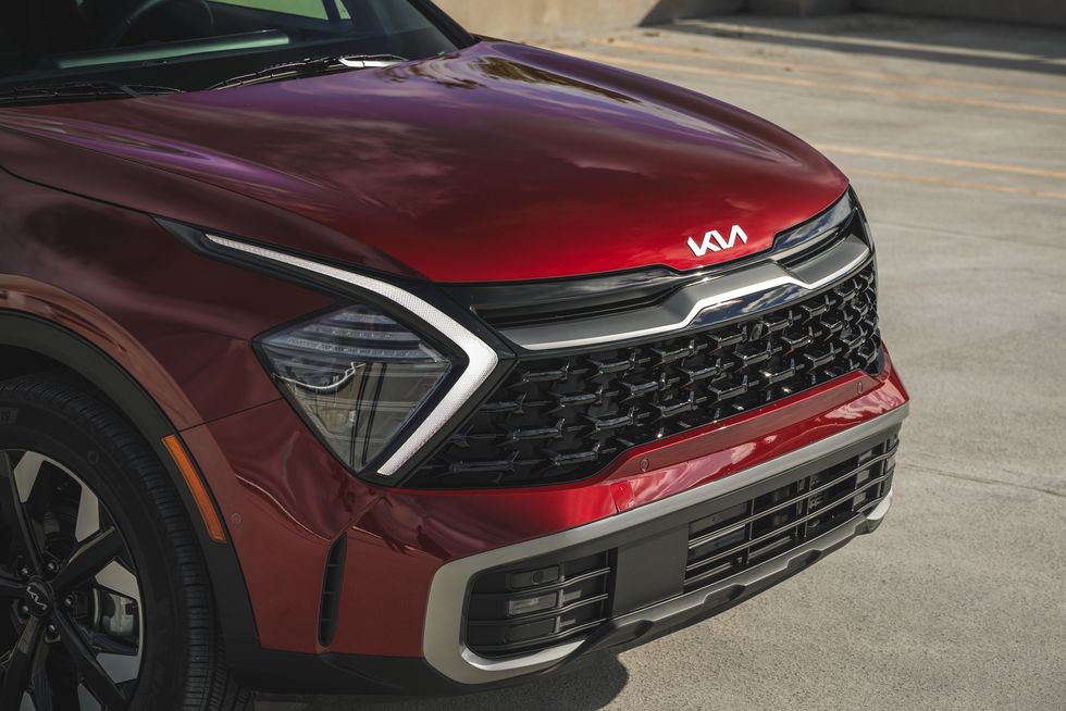 스포티지 하이브리드 외부디자인