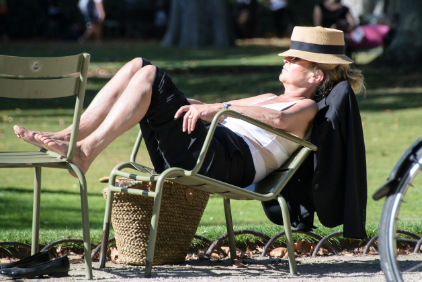 잠들기 1시간 전, 화면 없는 밤을 위한 루틴 만들기