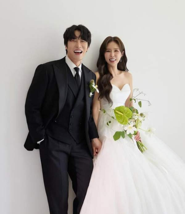 신지&hearts;문원 나이&middot;프로필&middot;신혼집&middot;돌싱 논란 총정리: 결혼 발표 후 생활고 고백?