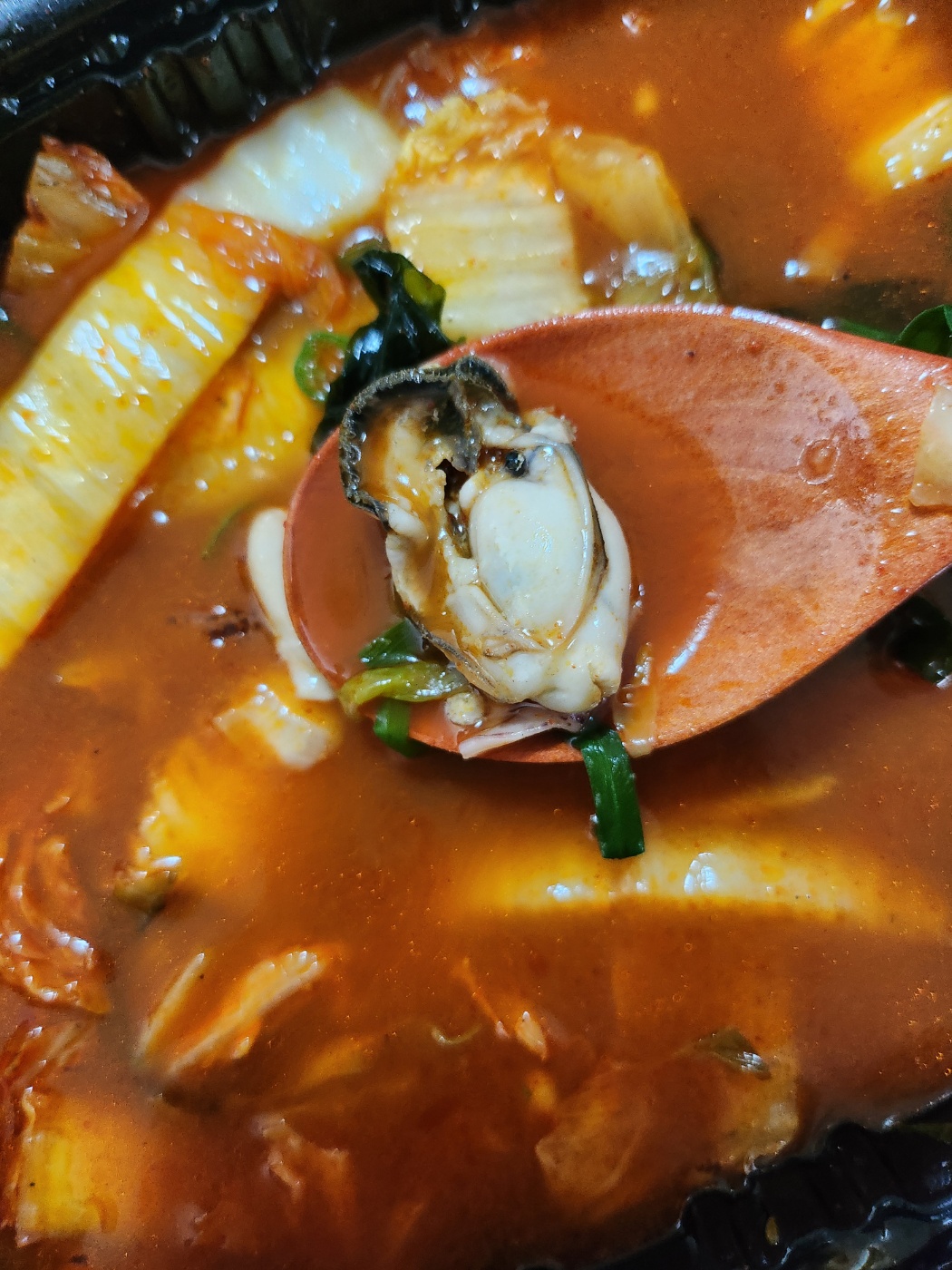 홍콩반점-굴짬뽕에-들어있는-굴-크기