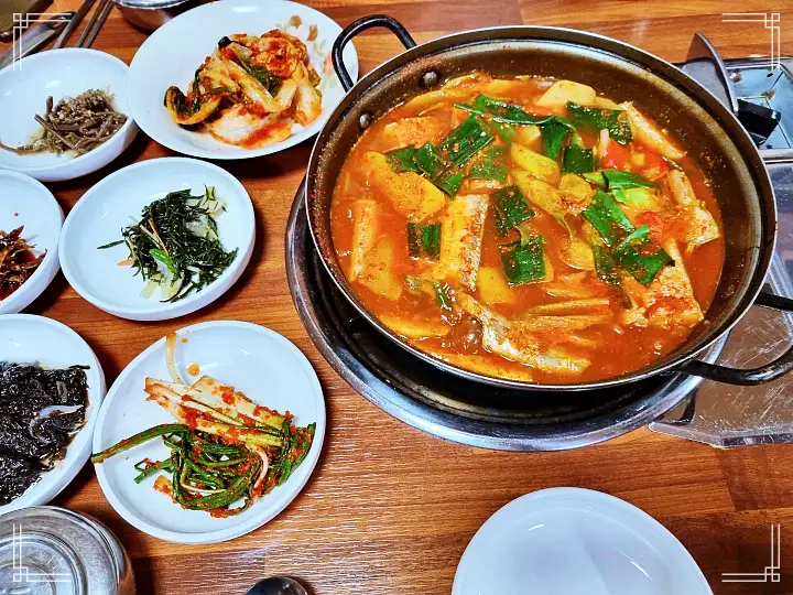 제209회 놀라운토요일 갈치 찌개 갈치조림 백반 대식가 김태우 테이 추천 놀토 영등포 전통시장 맛집 소개