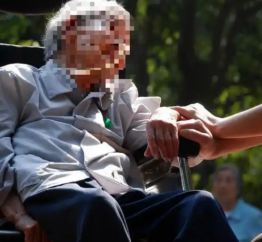 치매 예방 차 브레이닝 캡슐 먹었는데 효과가 있는지 모르겠다?