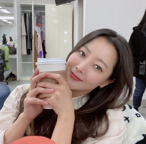 김희선 배우 프로필 남편 자녀 나이 키 리즈 재산 영화 드라마 인스타