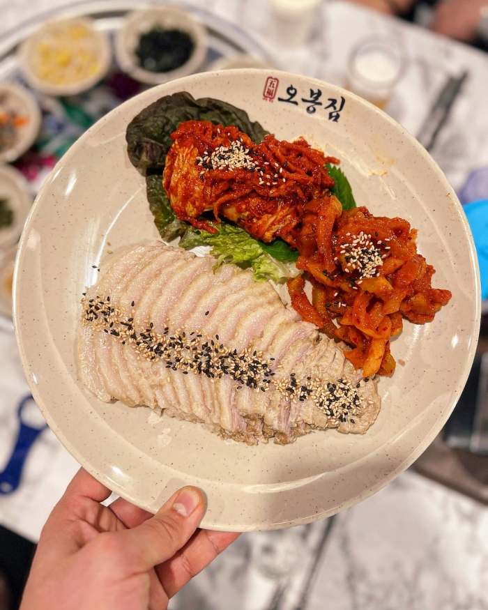 돈쭐내러왔습니다 쟁반카세 가브리 수육 전골 직화 낙지볶음 보쌈 먹방 서초 교대 맛집 이영자 백지훈 오범석 방송 소개