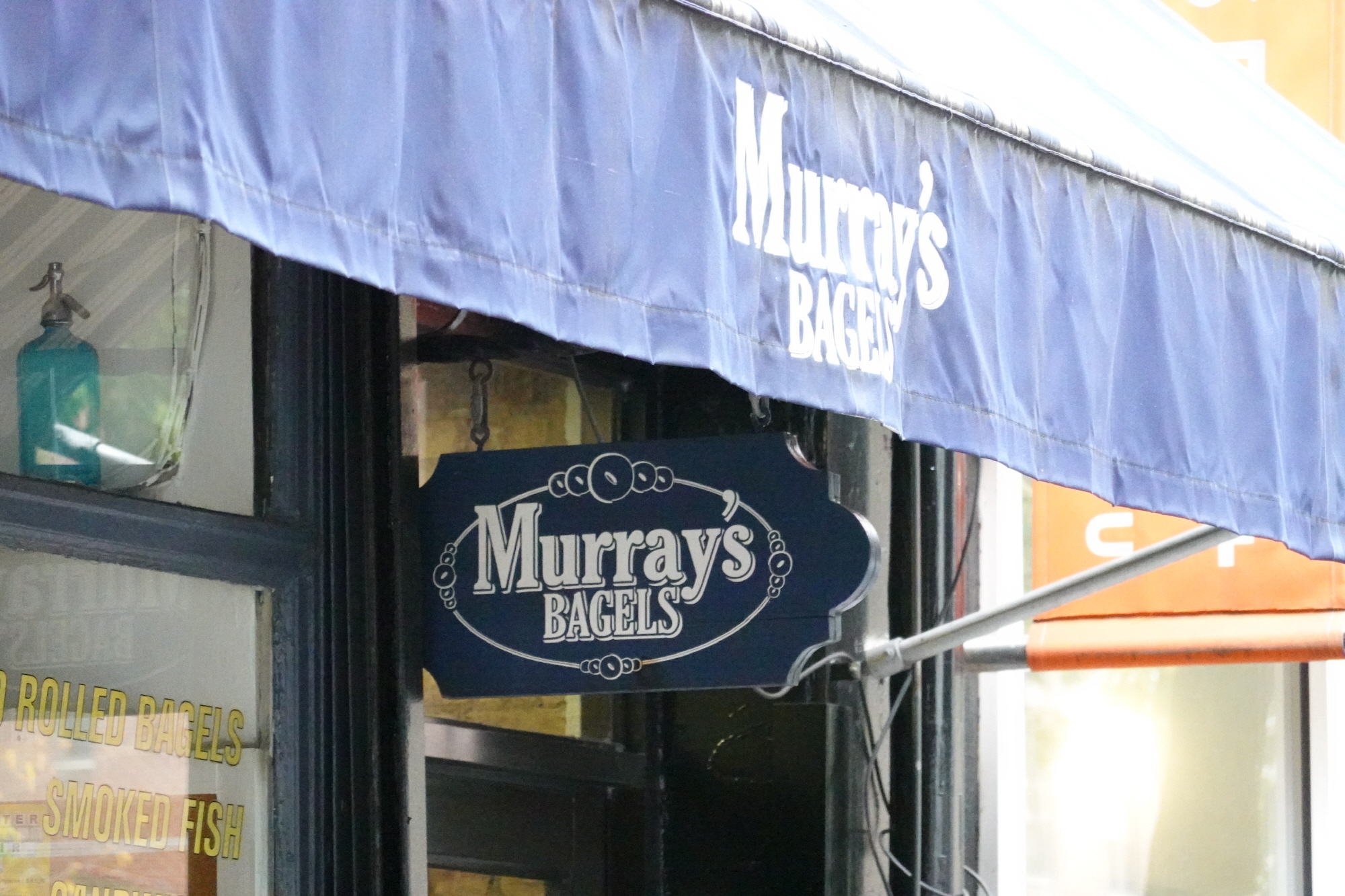 뉴욕 맛집 Murray&amp;#39;s bagels 간판