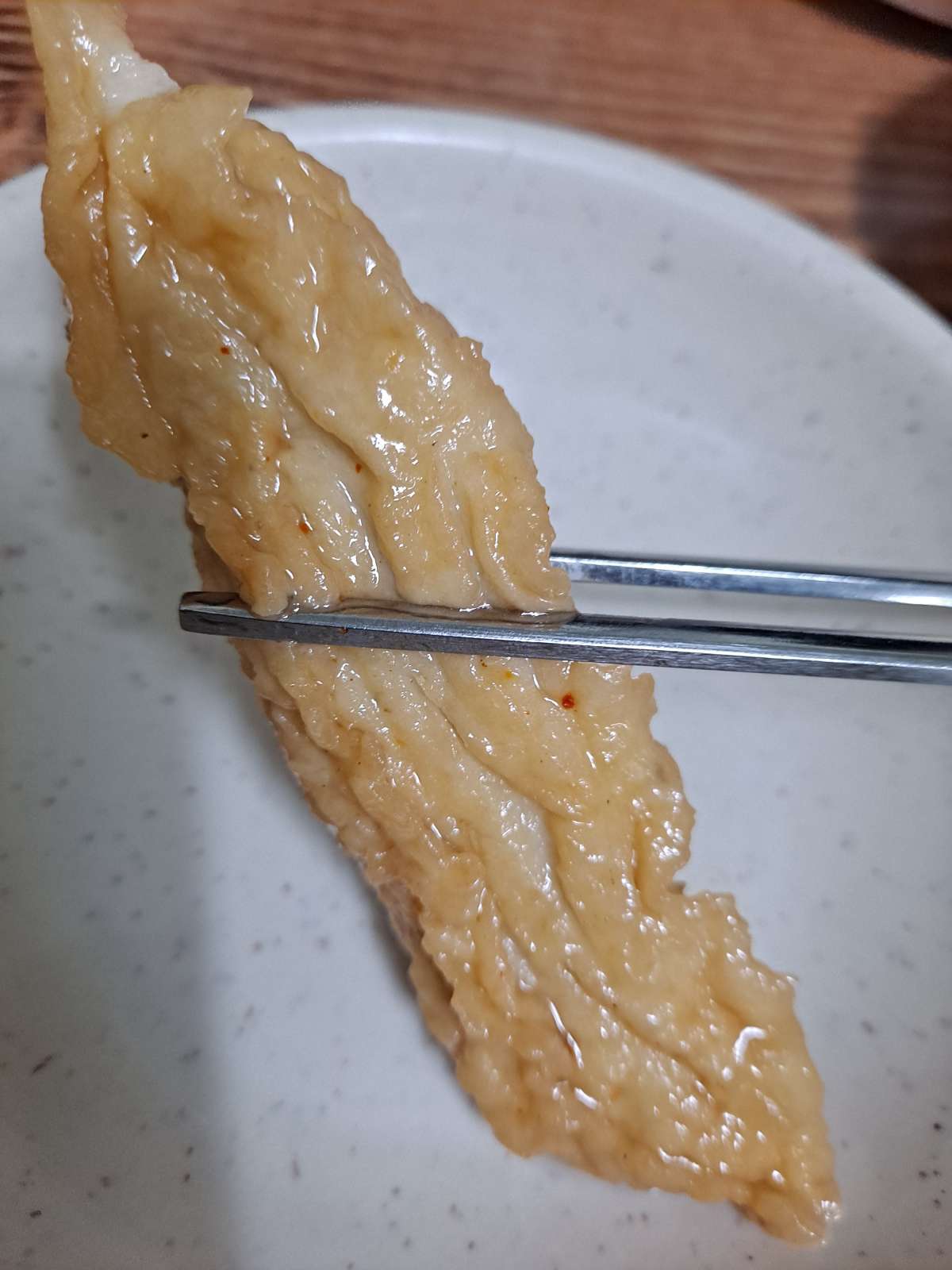 공단떡볶이 어묵 적시다