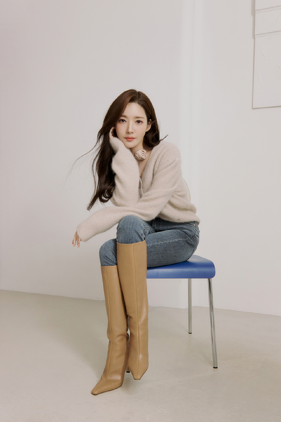박민영 [사진=후크엔터테인먼트 ]