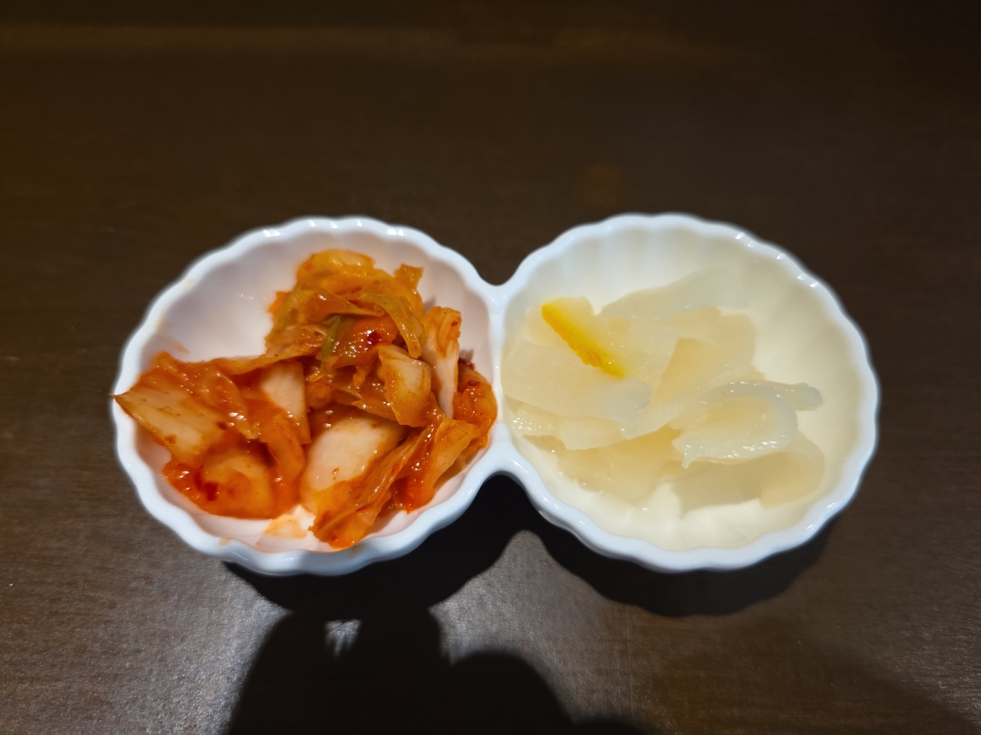 김치와 단무지 반찬 디테일