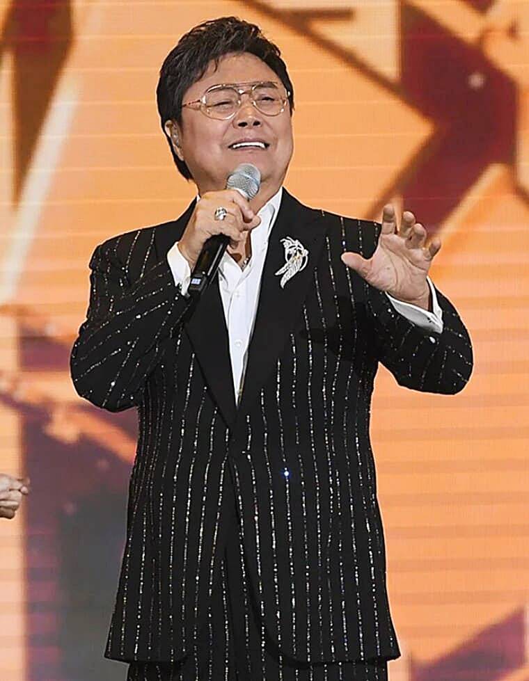가수-남진