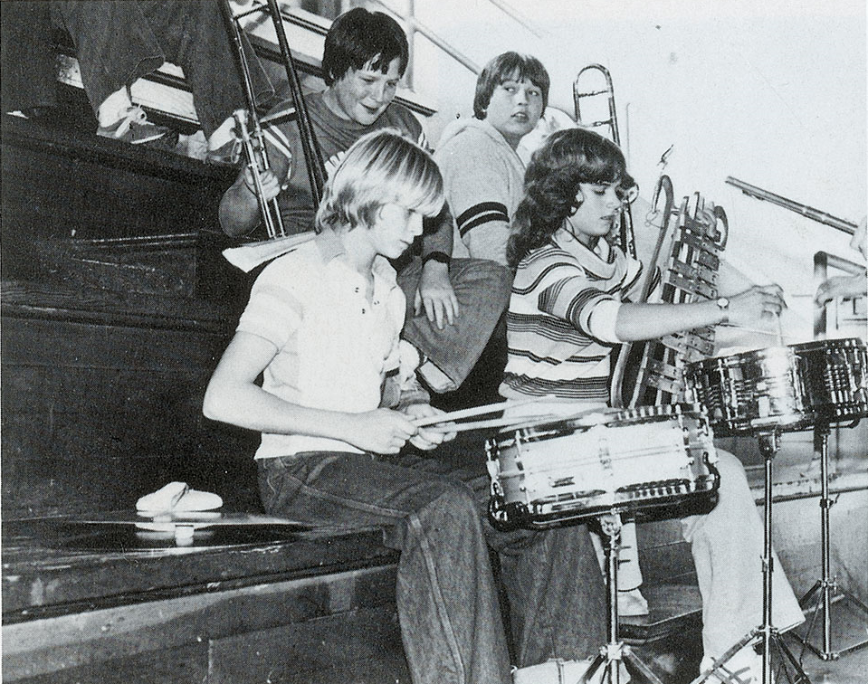 &copy; Kurt Cobain playing drums at an assembly at Montesano High School, Montesano, Washington, US. 1981 Wikipedia