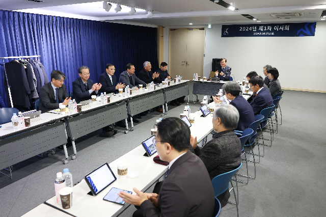 한국프로축구연맹 이사회 총회 회의 결과 K리그 결산 수입 지출 예산 임직원