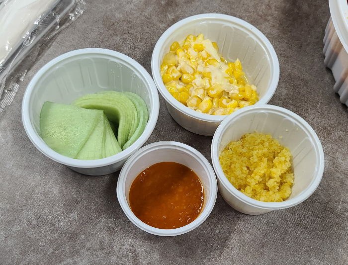 주꾸미 쭈꾸미볶음 쭈꾸미맛집 내사랑쭈꾸미 배달맛집 얼큰한쭈꾸미볶음 닭고기쭈꾸미 배달구성품 깻잎 콘버터 쌈무 쌈장 날치알