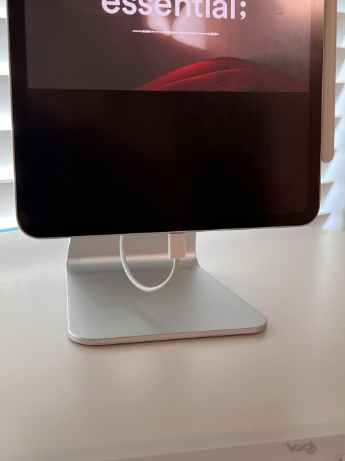 아이패드 마그네틱 거치대