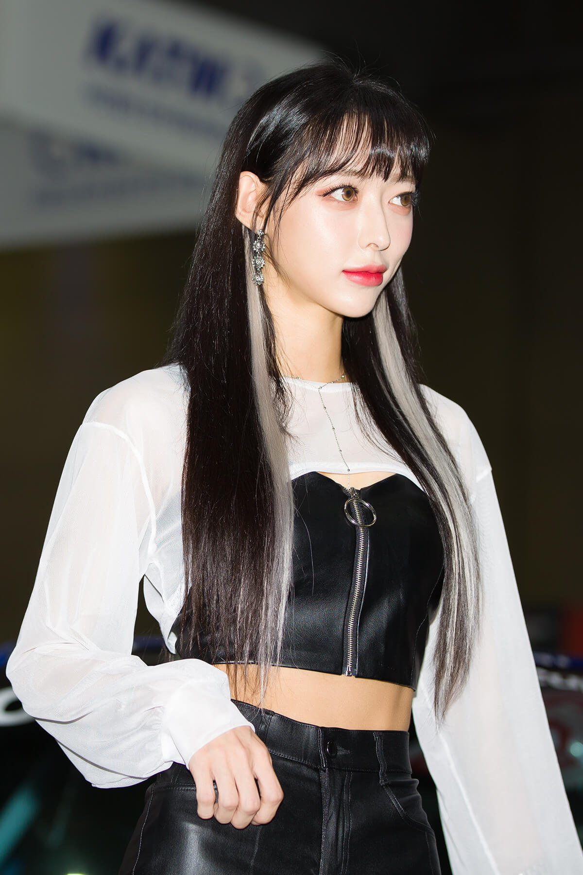 2022오토살롱위크 모델 사진 모음-1