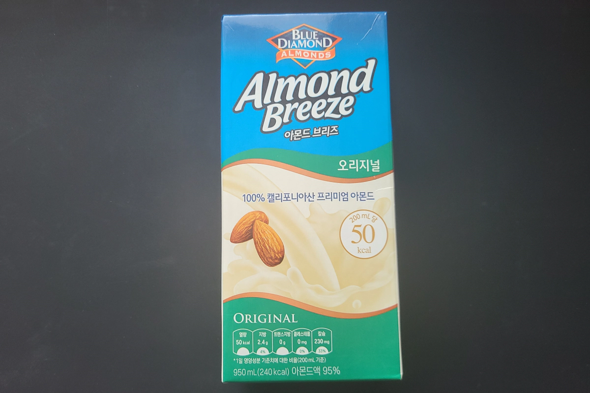 아몬드 브리즈 오리지널 950ml 팩 전면 이미지