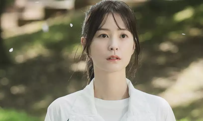 사랑은 외나무다리에서 윤지원