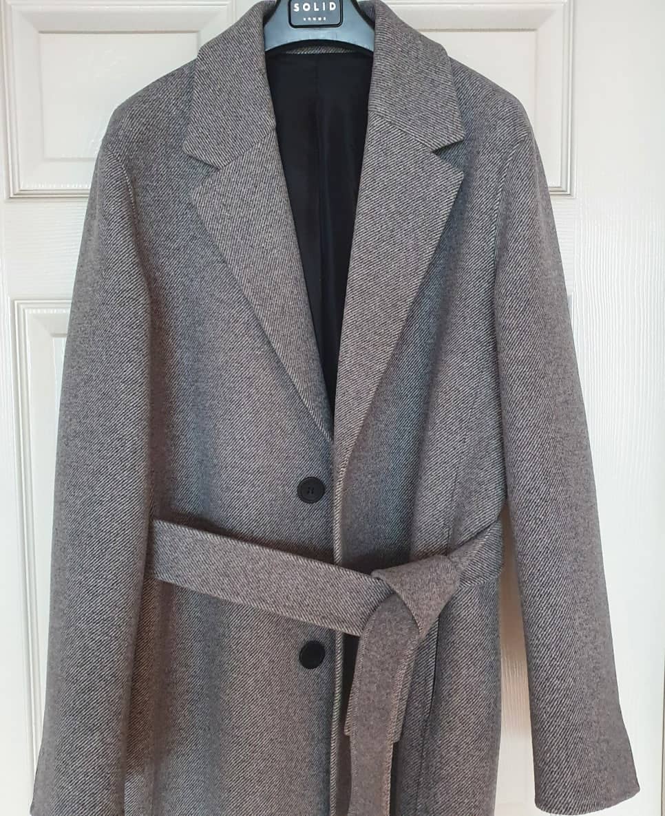 솔리드옴므 그레이 코트