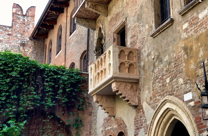 올리비아 핫세-55년만에-아동성착취 소송