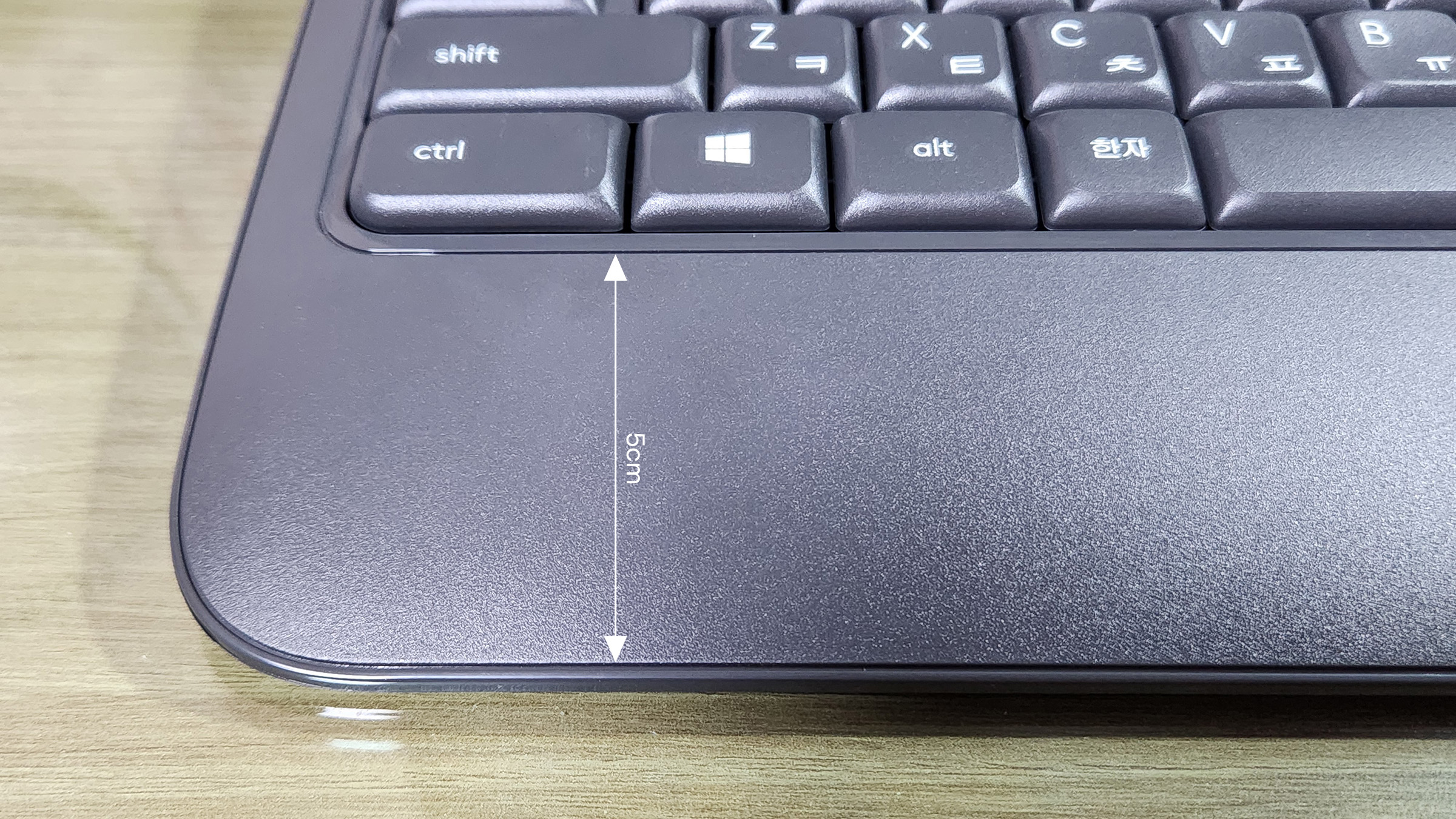 로지텍 K540키보드 손목 받침대