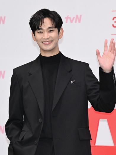 김수현 조보아 디즈니 넉오프 프로필 드라마 나이