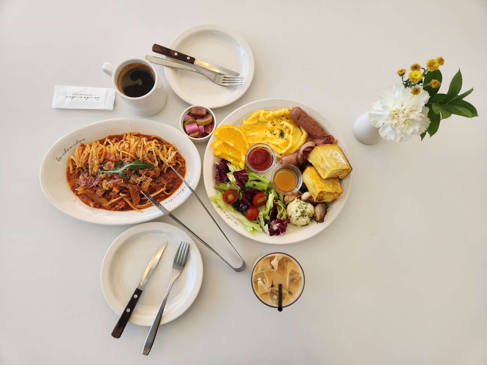 브런치와 파스타, 커피 등