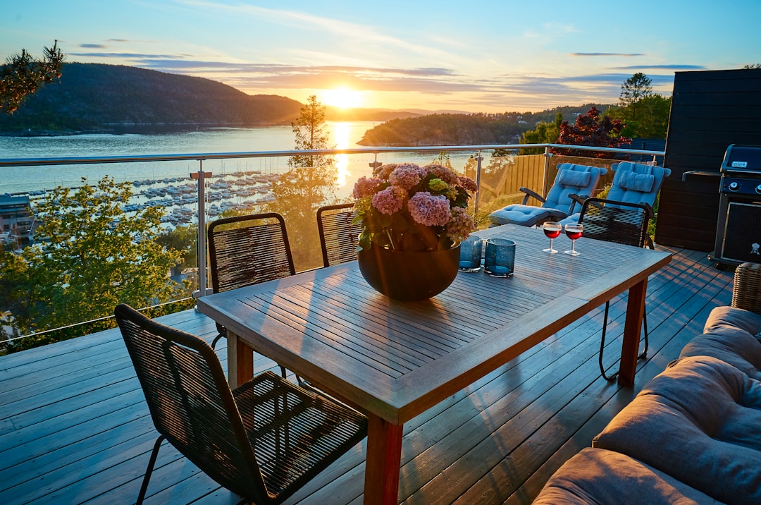 balcony