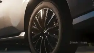 인피니티 qx80 가격과 연비