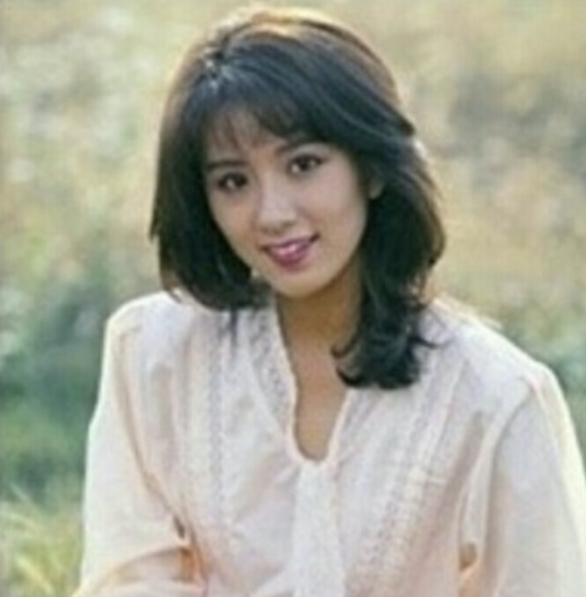 김희애 리즈