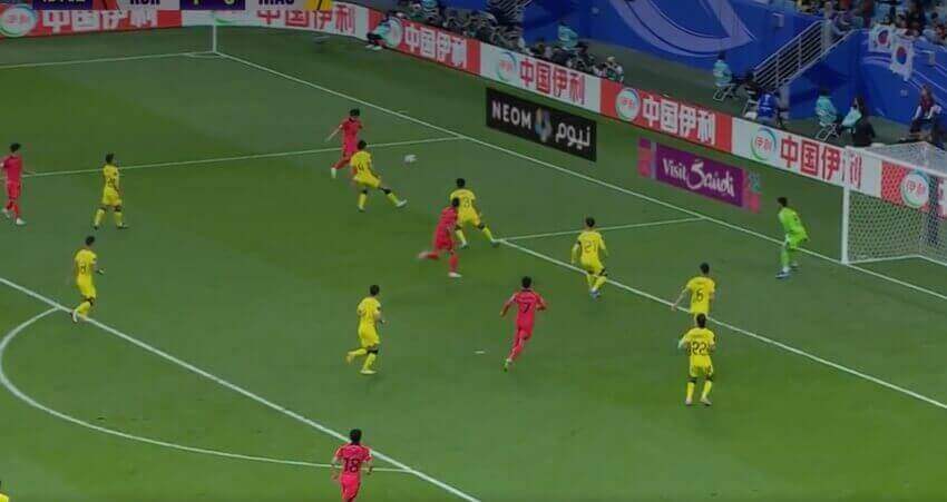 한국 말레이시아 축구 경기 장면