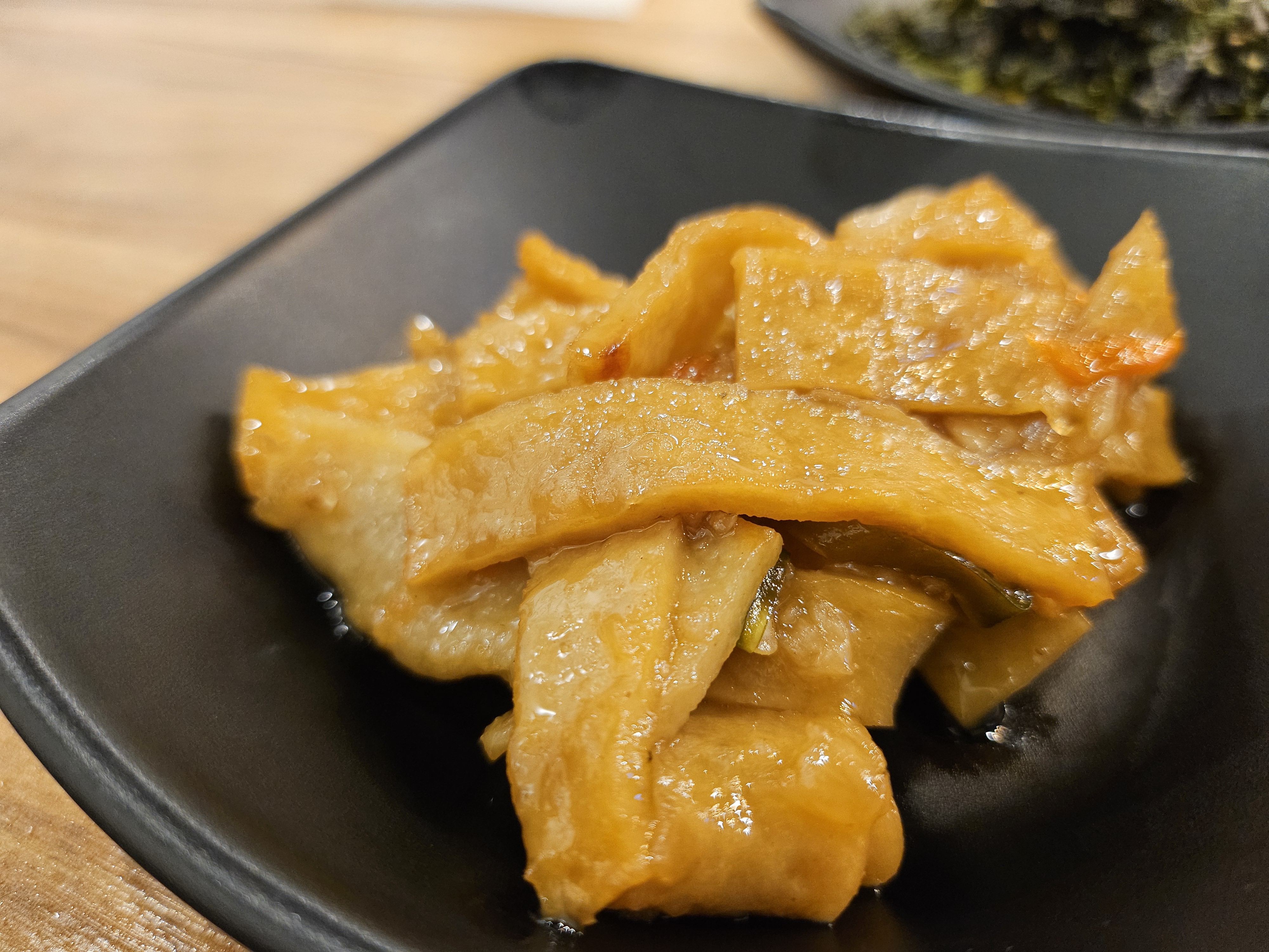 서울 교대 맛집 어묵볶음 담뿍화로된장찌개 밑반찬
