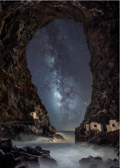 오늘은 여기서 살아봅니다 &ndash; 세계의 기묘한 숙소 생활기