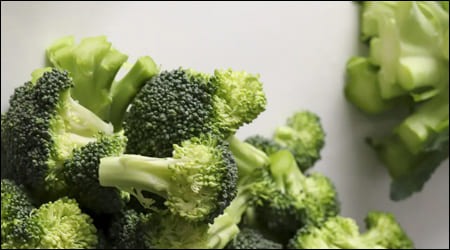 잘게 잘린 브로콜리