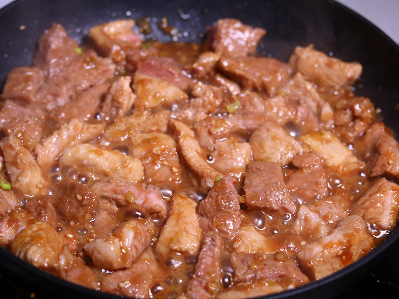 한입 크기로 잘라준 목살