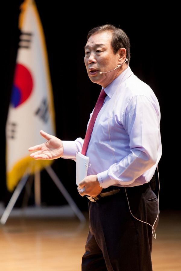 최민호 세종시장 정치 입문