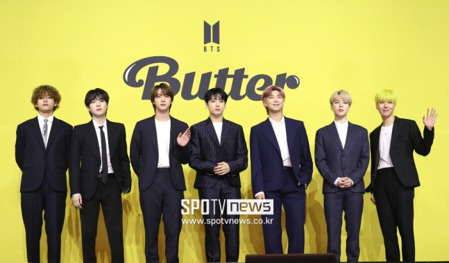 BTS 방탄소년다 RM 지민 정국 뷔 슈가 제이홉 진