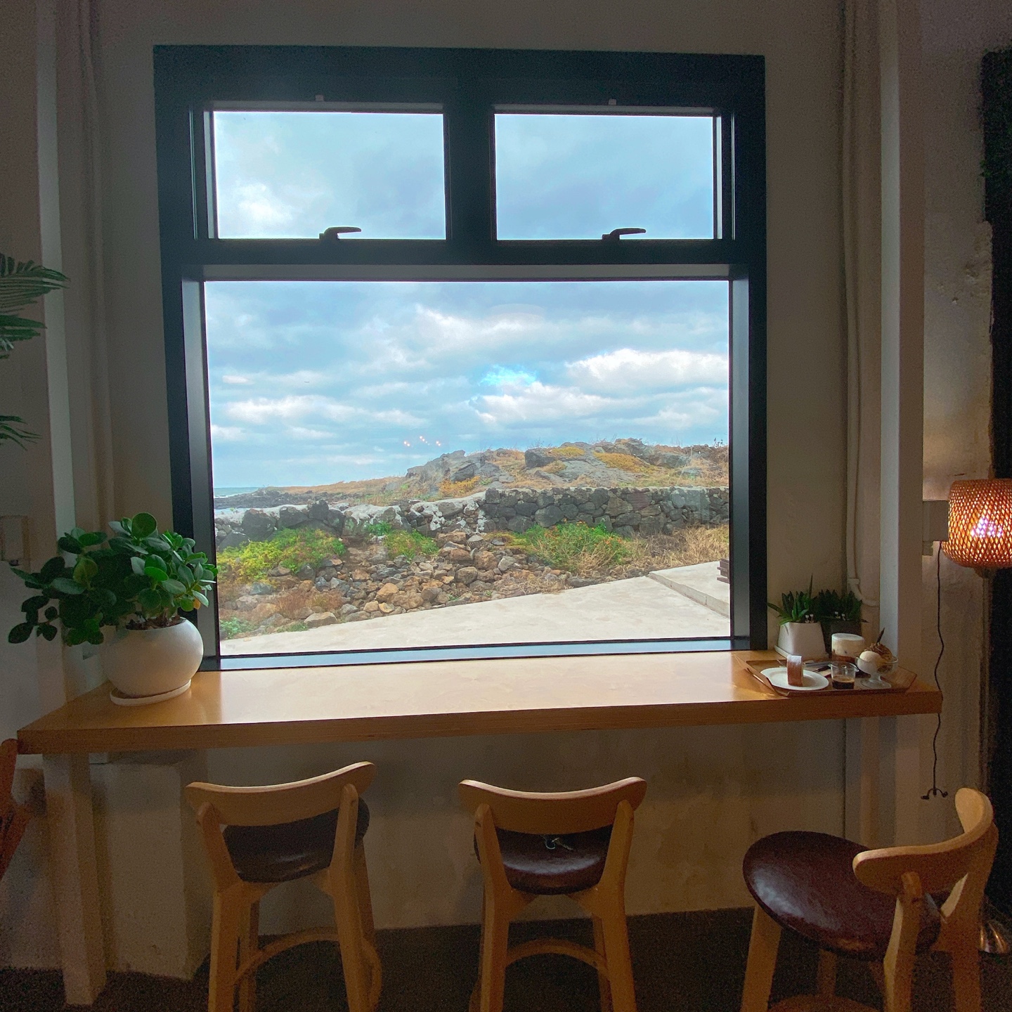 제주 조천방파제 오션뷰 로스터리 베이커리 카페 시소