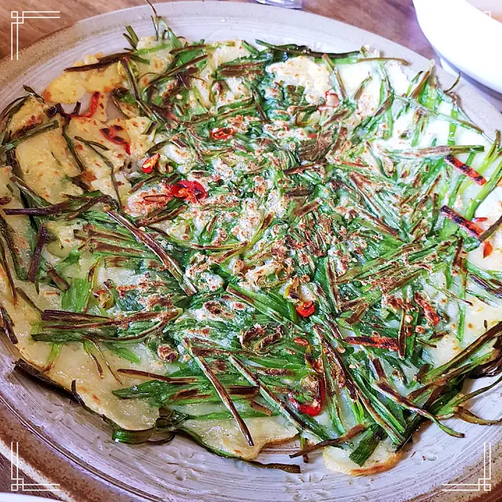 이만기 동네한바퀴 흑임자 칼국수 파전 부추전 손두부 아픈 아내의 빈자리를 지키는 칼국수집 사장님 포항 맛집 소개