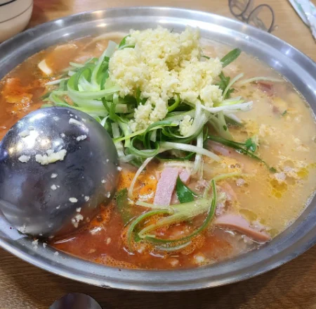 숯고개부대찌개